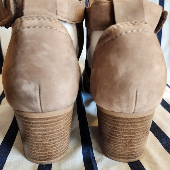 Rockport Cobb Hill Hattie Hi Cuff Leather Sandals Size 10 Tan - Picture 6 of 12